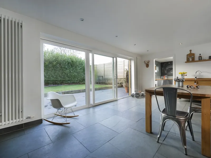 Sliding Windows — Gallery Wandsworth